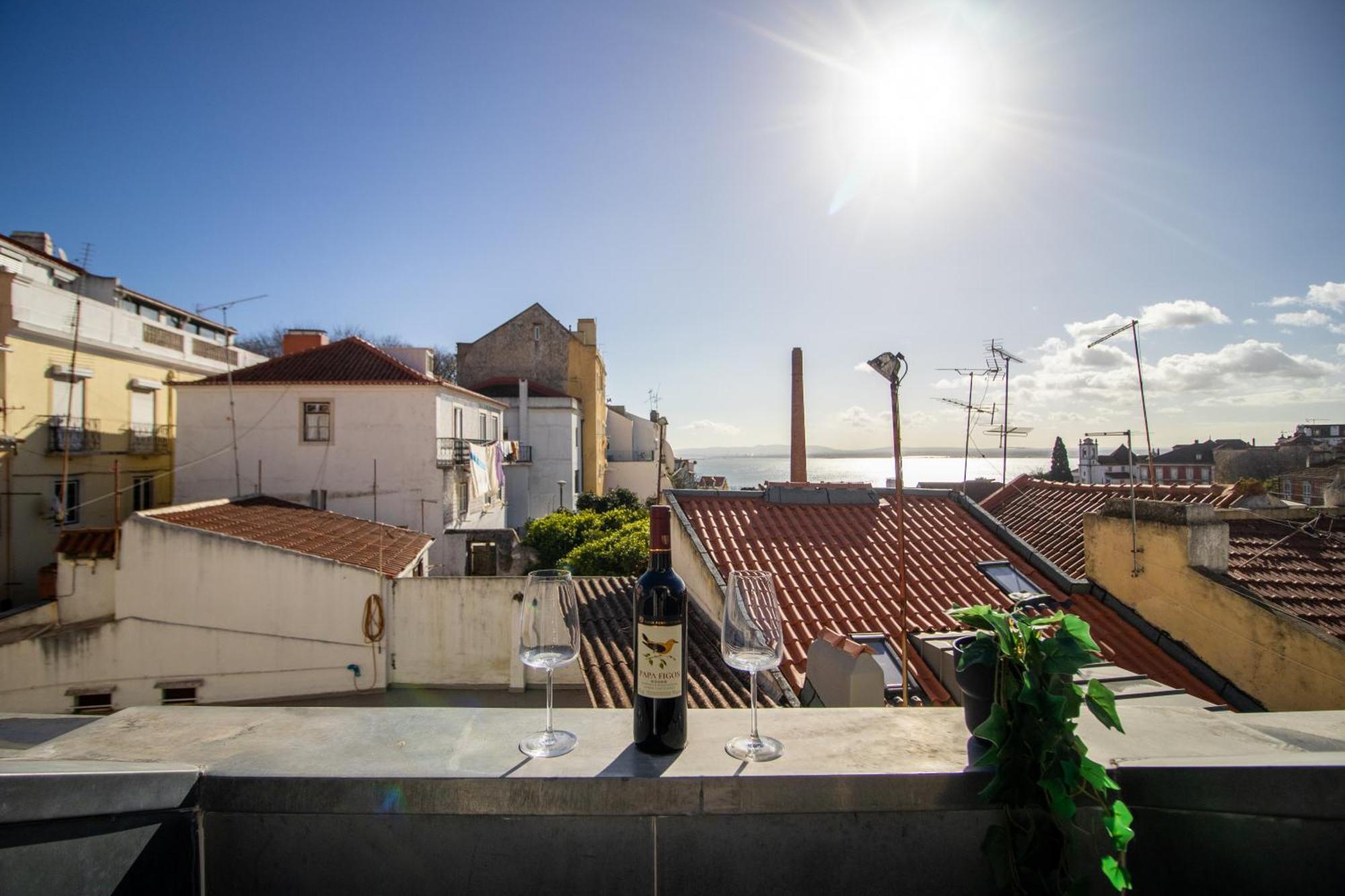 Loios And Lissabon